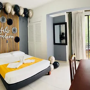 Hotel Laureles 70, Medellín